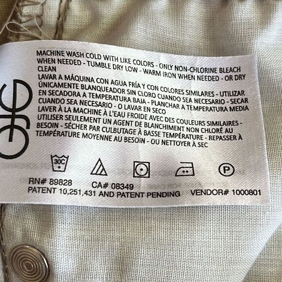 Code Bleu Petite Size Classic Mid Rise Shorts Size 30 Cheetah - Picture 7 of 11